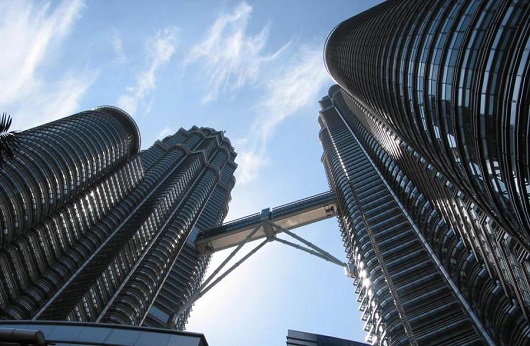 長(zhǎng)治鋼結(jié)構(gòu)建筑在地震區(qū)的適當(dāng)反應(yīng)