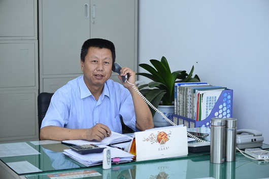 沒錯(cuò)，你就是我眼里的盛大人