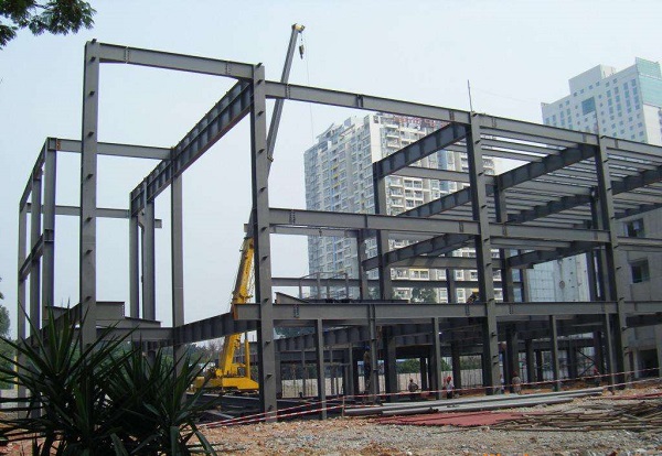 冬天鋼結(jié)構(gòu)廠房的施工，需要注意這幾項(xiàng)